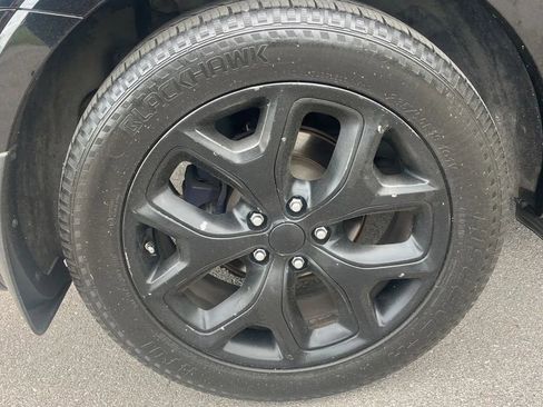 Used 2017 Kia Sorento SX AWD/4WD image 19