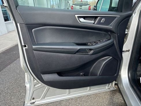 Certified 2019 Ford Edge SEL w/ Equipment Group 201A image 16