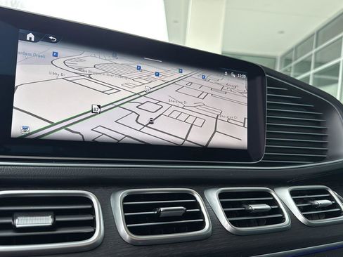 Used 2025 Mercedes-Benz GLE 450 GLE 450 image 24