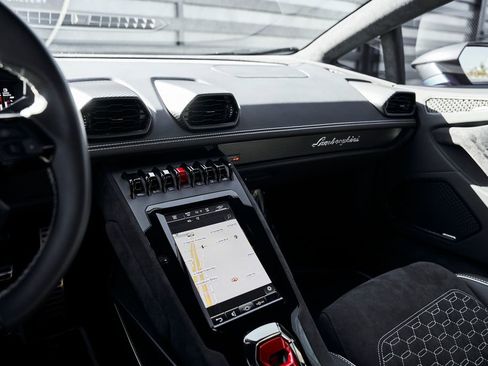Used 2023 Lamborghini Huracan Tecnica RWD image 61