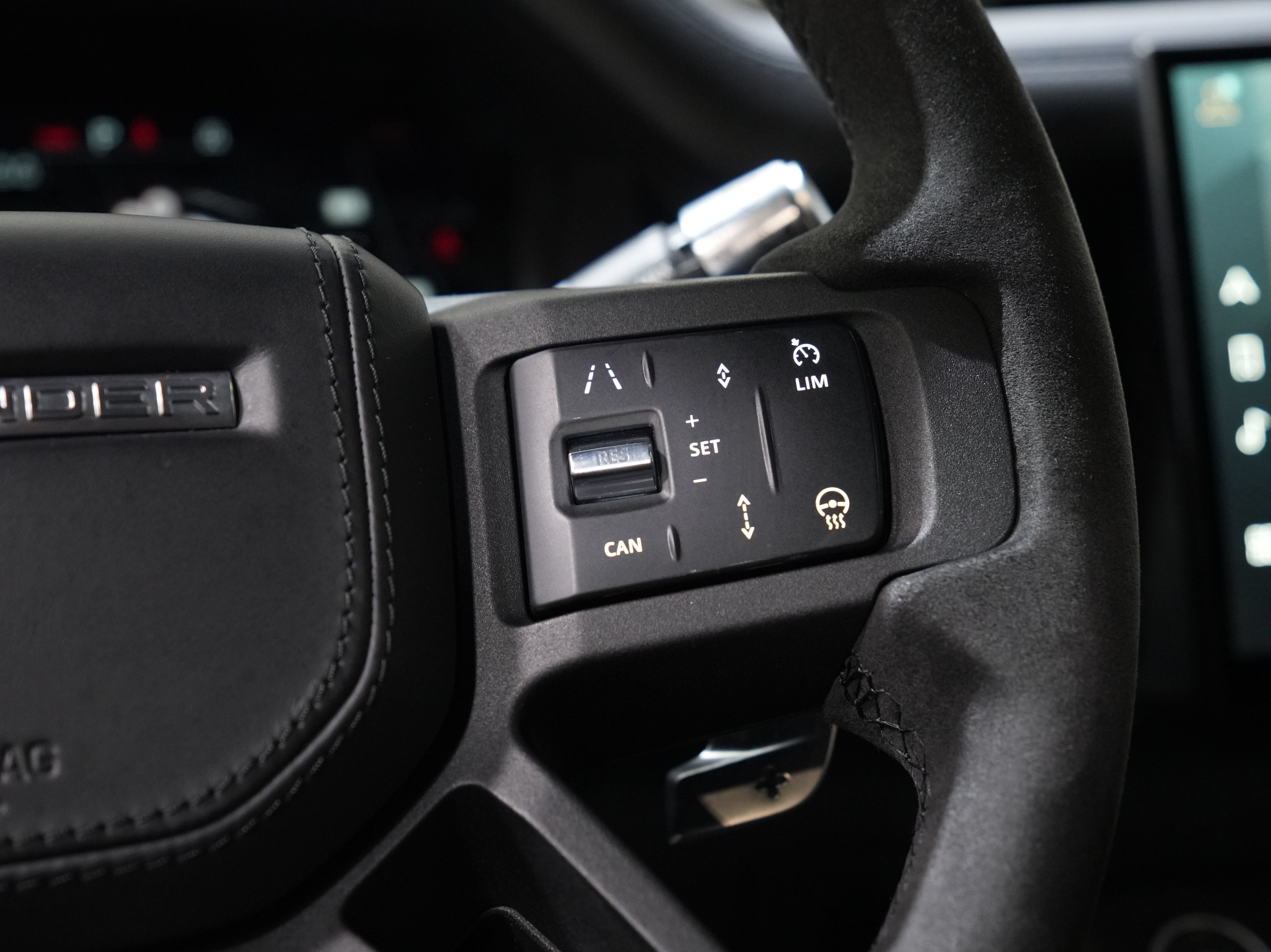 Used 2022 Land Rover Defender 110 V8 AWD/4WD image 41
