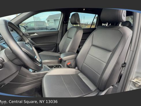 Used 2020 Volkswagen Tiguan SE R-Line FWD image 14