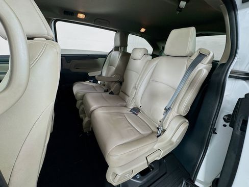Used 2024 Honda Odyssey EX-L image 18