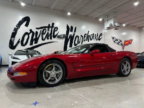 Used 1999 Chevrolet Corvette Convertible w/ Memory Pkg RWD image 1