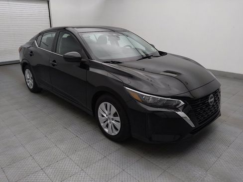 Used 2025 Nissan Sentra S FWD image 13