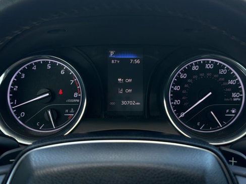 Used 2020 Toyota Camry SE FWD image 25