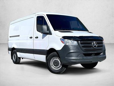 Used 2020 Mercedes-Benz Sprinter 2500 image 12