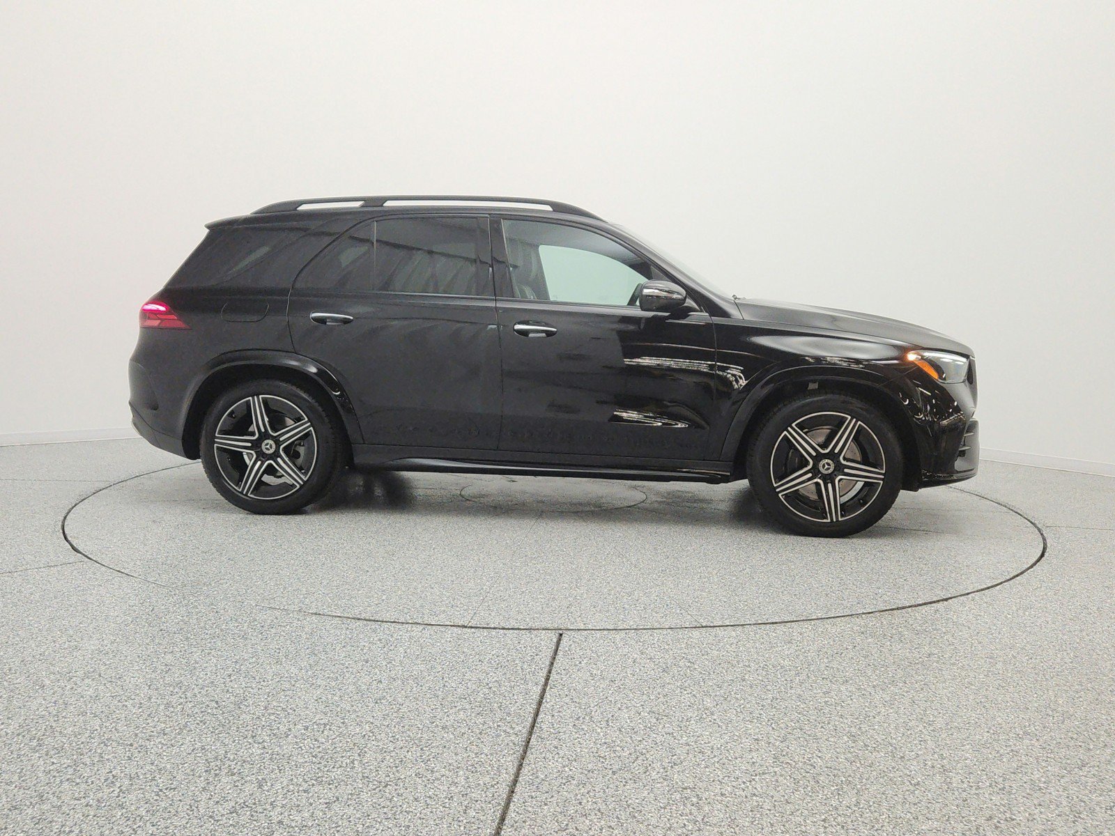 Certified 2024 Mercedes-Benz GLE 580 4MATIC image 4