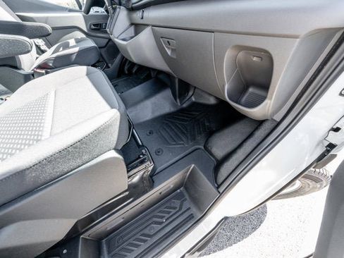New 2025 Ford Transit 250 148 Medium Roof image 36