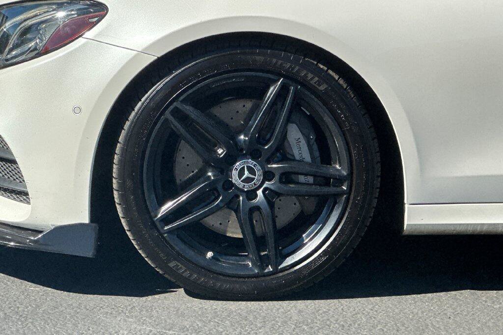 Used 2018 Mercedes-Benz E 300 w/ Premium 1 Package image 24