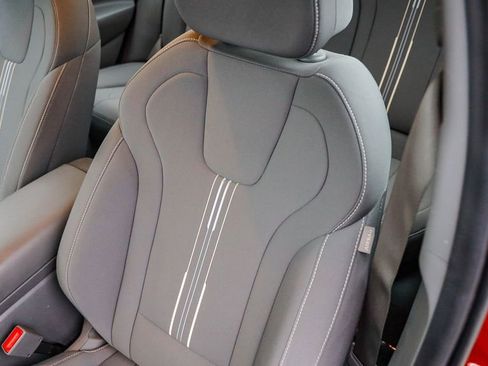 Used 2024 Hyundai Elantra Blue image 25