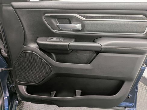 Used 2023 RAM 1500 Big Horn AWD/4WD image 38