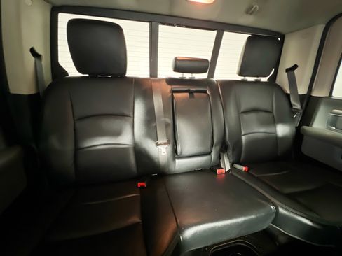 Used 2019 RAM 1500 Big Horn image 32