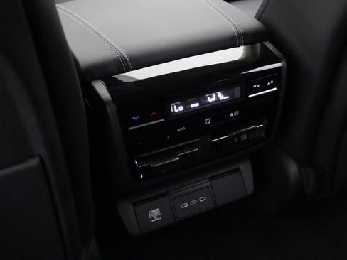 Certified 2026 Acura MDX SH-AWD w/ Technology Package image 12
