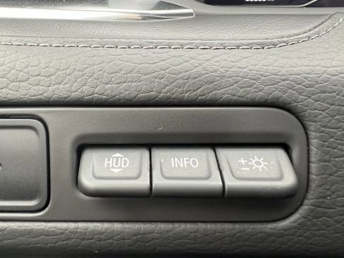 Used 2023 GMC Yukon Denali image 14