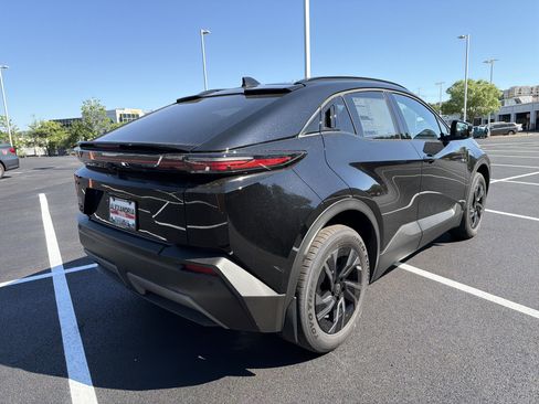 New 2026 Toyota C-HR AWD/4WD image 5