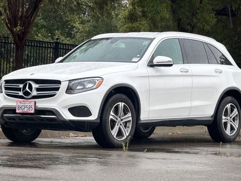 Used 2019 Mercedes-Benz GLC 300 4MATIC image 8