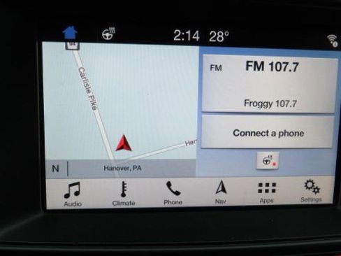 Used 2017 Ford Explorer XLT w/ Equipment Group 202A image 10