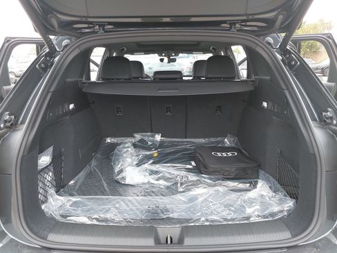 New 2027 Audi Q6 e-tron Premium AWD/4WD image 12