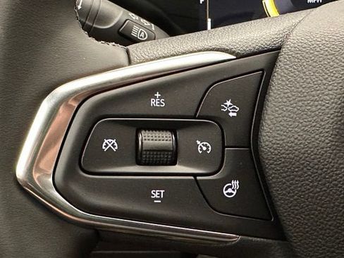 New 2026 Chevrolet Trax LT w/ LT Convenience Package FWD image 9