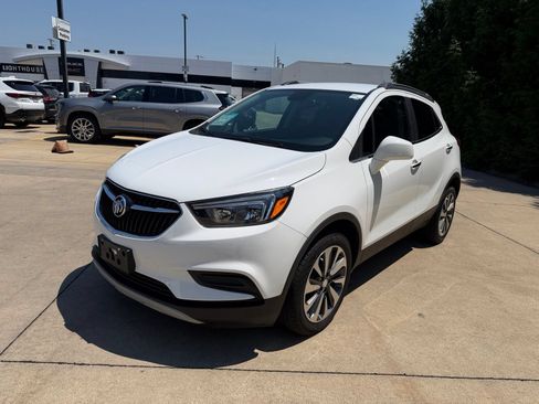Used 2022 Buick Encore Preferred w/ Safety Package FWD image 7
