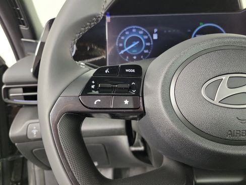 New 2025 Hyundai Elantra SEL image 22