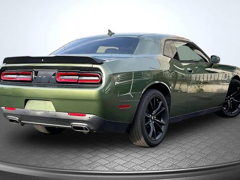 Used 2018 Dodge Challenger SXT Plus RWD image 13
