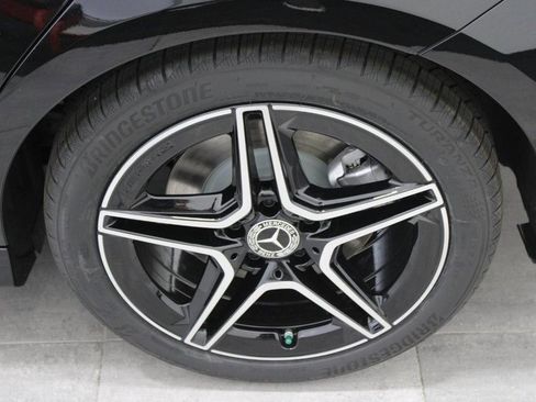 New 2025 Mercedes-Benz CLA 250 4MATIC image 5