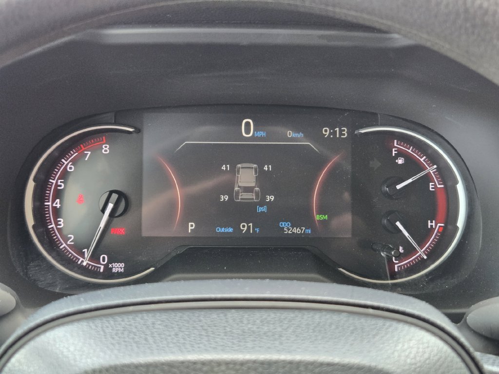 Used 2024 Toyota RAV4 XLE FWD image 12
