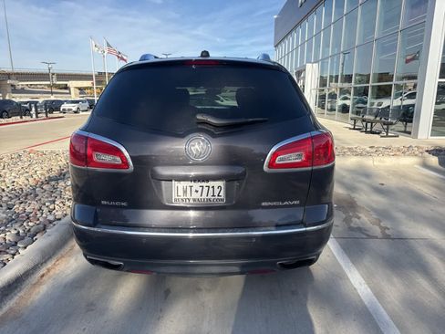 Used 2017 Buick Enclave Leather image 9