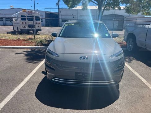 Certified 2023 Hyundai Kona SE w/ Cargo Package FWD image 1