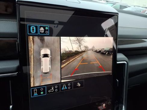 New 2026 GMC Yukon Elevation w/ Elevation Premium Package image 32