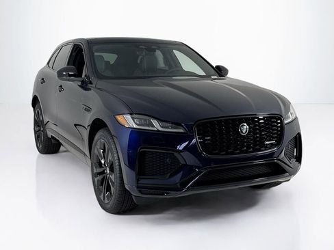 Certified 2025 Jaguar F-PACE R-Dynamic S image 7