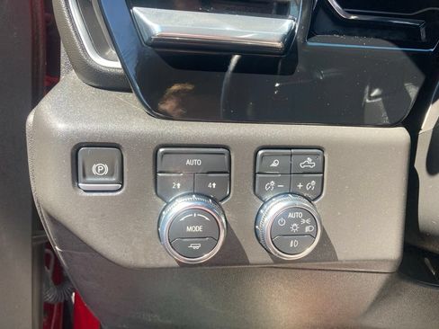 Certified 2025 GMC Sierra 1500 SLT w/ SLT Premium Plus Package AWD/4WD image 25