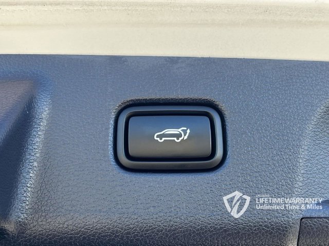 Used 2024 Hyundai Palisade Limited FWD image 28