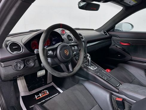 Used 2022 Porsche 718 Cayman GT4 RWD image 10
