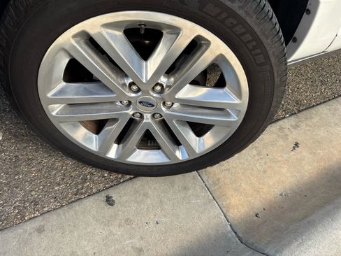 Used 2017 Ford Expedition Platinum AWD/4WD image 4