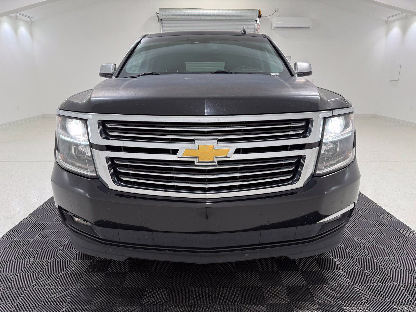 Used 2017 Chevrolet Tahoe Premier AWD/4WD image 2