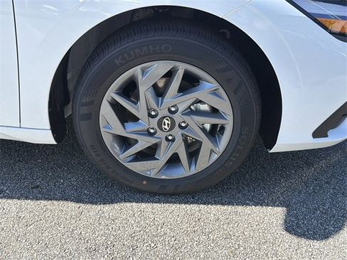 New 2026 Hyundai Elantra Blue image 12