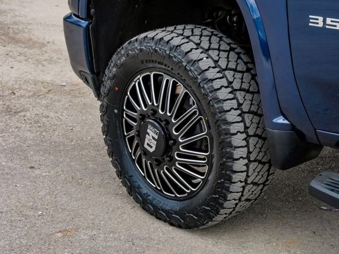 Used 2021 Chevrolet Silverado 3500 High Country image 65