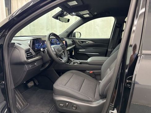 New 2026 Chevrolet Traverse LT w/ Enhanced Driving Package FWD image 21