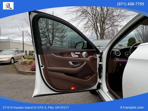 Used 2017 Mercedes-Benz E 300 w/ Premium 1 Package image 21