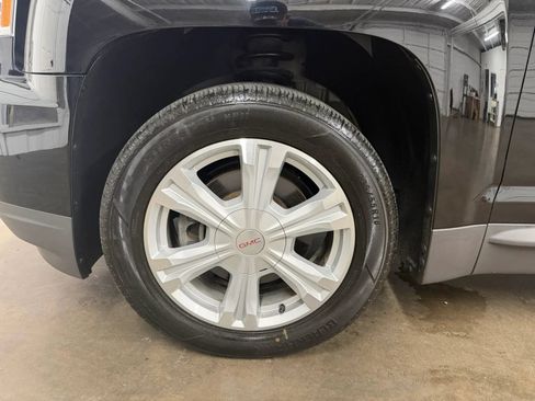 Used 2017 GMC Terrain SLE FWD image 23