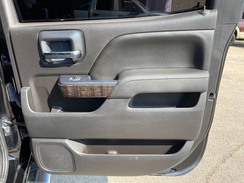 Used 2016 GMC Sierra 3500 Denali w/ Duramax Plus Package image 27