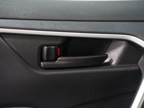 Certified 2023 Toyota RAV4 LE image 30