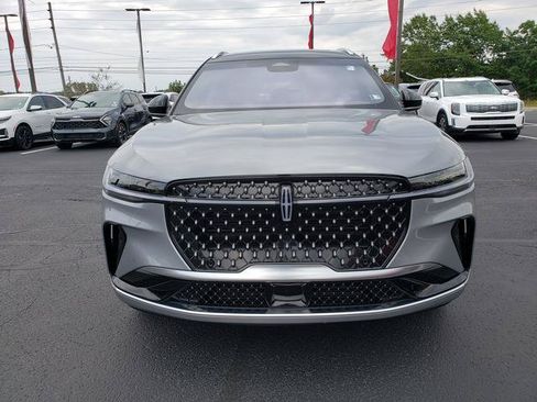 Used 2024 Lincoln Nautilus Black Label AWD/4WD image 9