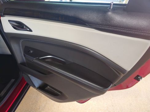 Used 2015 Cadillac SRX Performance w/ Driver Assist Package image 15