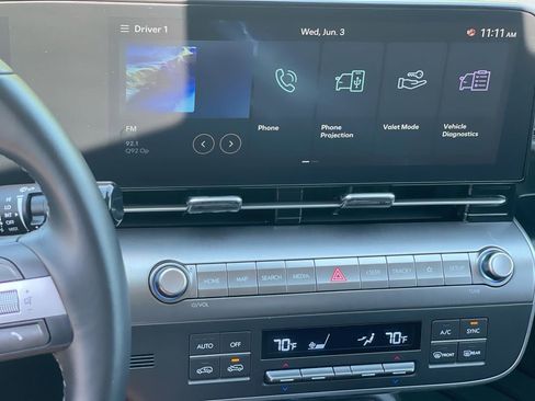 Used 2025 Hyundai Kona SEL AWD/4WD image 4