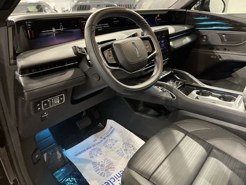 New 2024 Lincoln Nautilus Reserve w/ Equipment Group 202A image 27