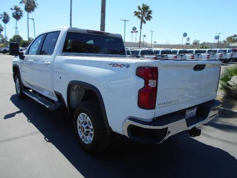 Used 2024 Chevrolet Silverado 2500 LT AWD/4WD image 5